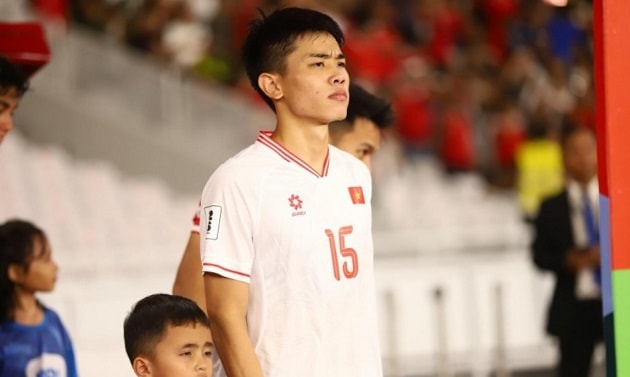 Đình Bắc có hành động ghi điểm 10.