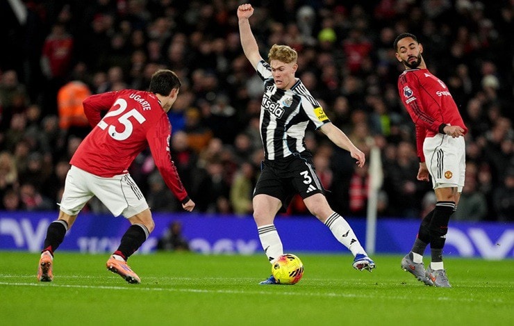 MU gặp không ít khó khăn trước Newcastle.