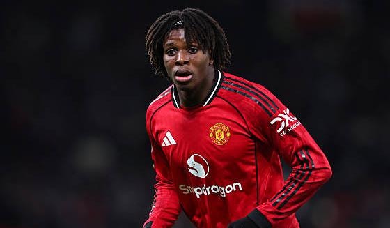 Patrick Dorgu tỏa sáng giúp Man Utd giành chiến thắng