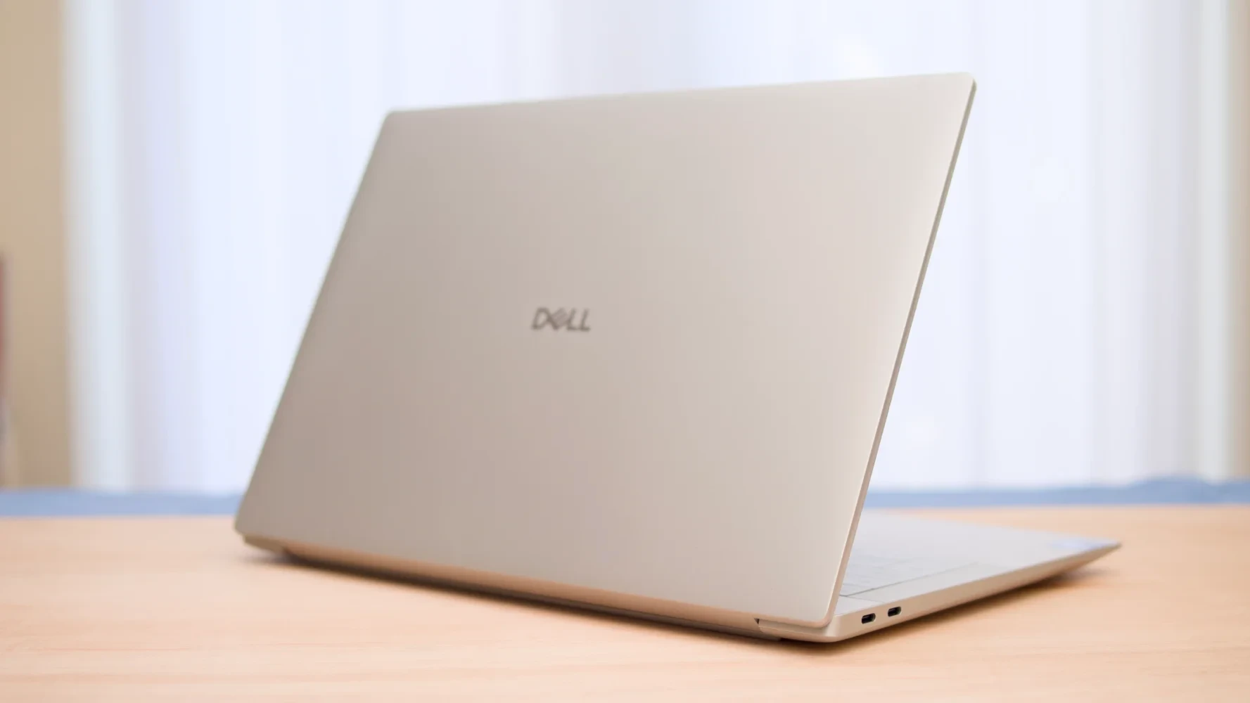 Chipset Intel Arrow Lake trên Dell XPS 14 Premium 9440