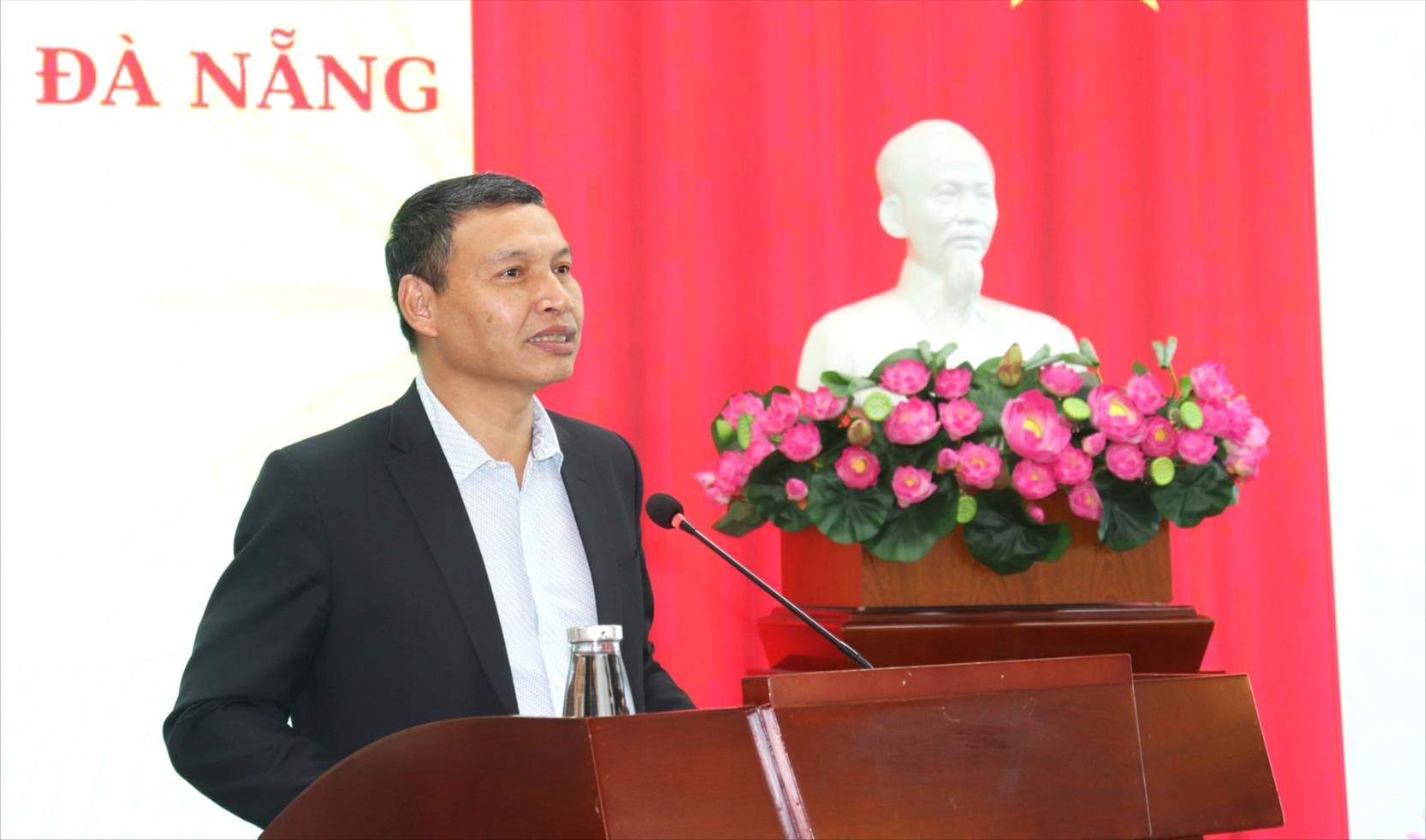 Phó Chủ tịch Thường trực UBND thành phố Hồ Kỳ Minh phát biểu tại hội nghị. Ảnh: NGỌC HÀ