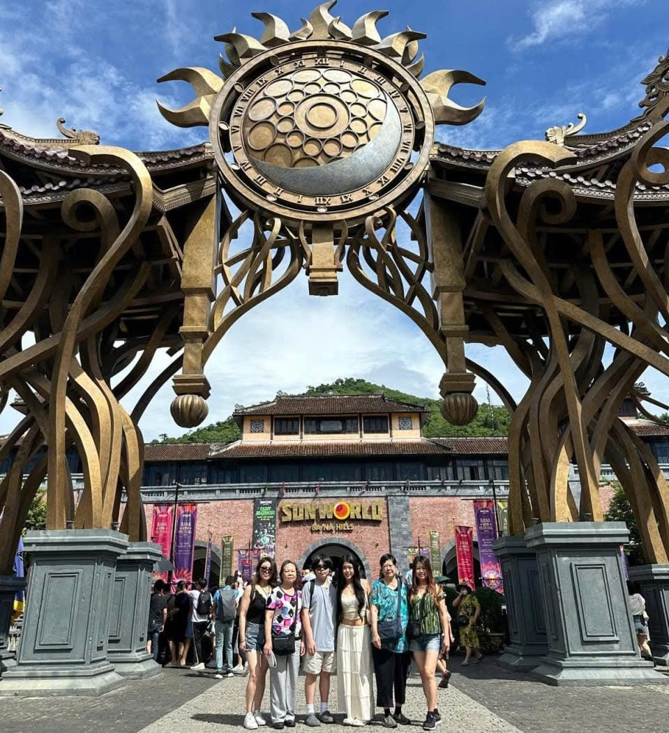 International tourists visit the Sun World Ba Ba Hills. Photo: TRUONG LAM