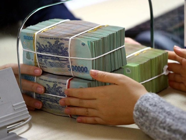 Lãi suất ngân hàng ngày 30/12/2025: Nhiều ngân hàng vượt mốc 7,2%