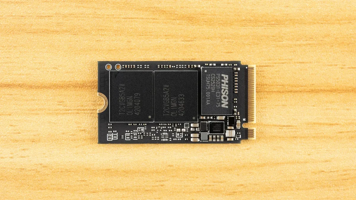 Lắp đặt Corsair MP700 Micro