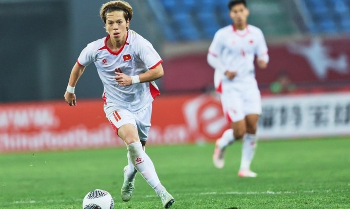 Cầu thủ Viktor Lê trong màu áo U23 Việt Nam