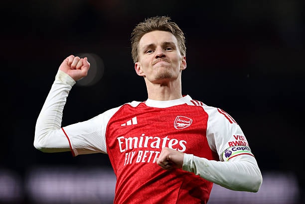 Martin Odegaard tái xuất đầy mạnh mẽ trong màu áo Arsenal