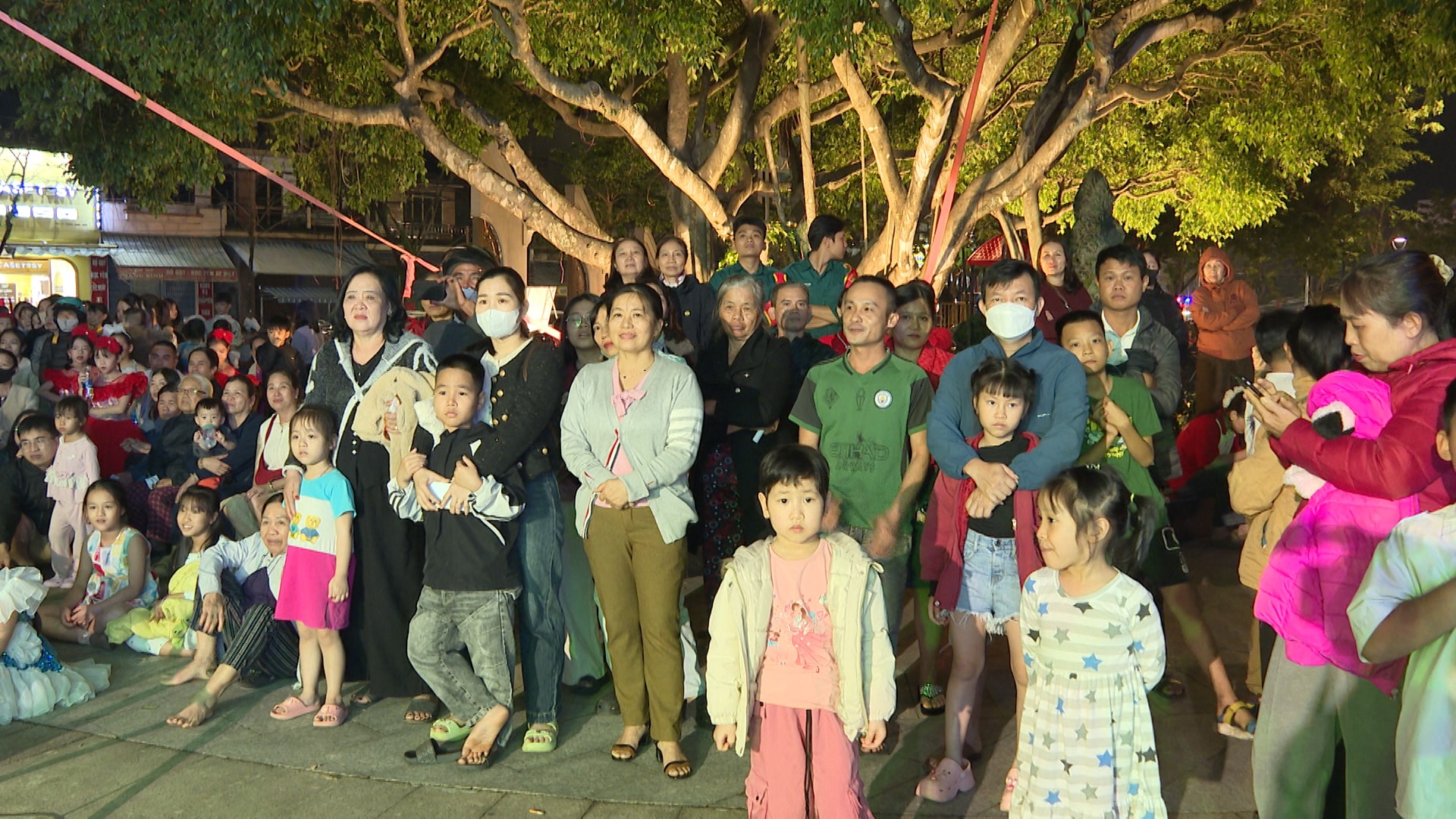 văn nghệ 2