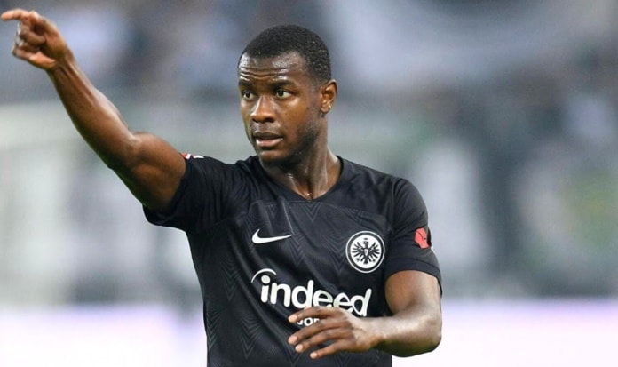 Trung vệ Evan Ndicka của Roma đang là mục tiêu chuyển nhượng hàng đầu của Manchester United.