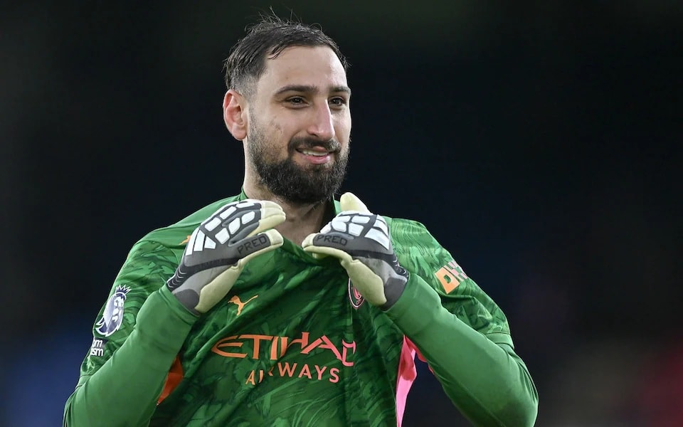 Sự xuất hiện của Gianluigi Donnarumma tại Manchester City đã làm thay đổi hoàn toàn vị thế của James Trafford.