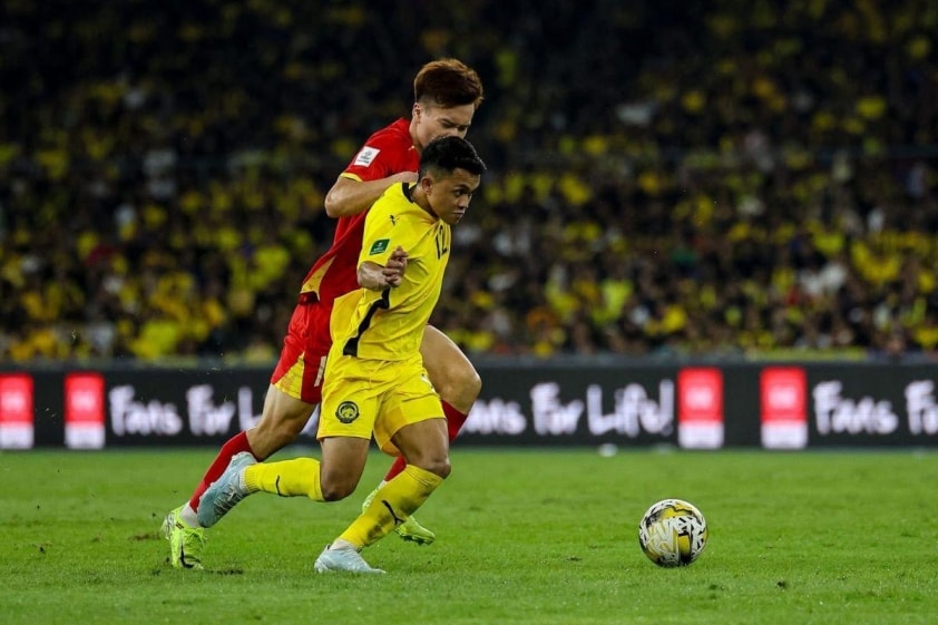 Arif Aiman đứng thứ 4 thế giới về số lần rê bóng thành công