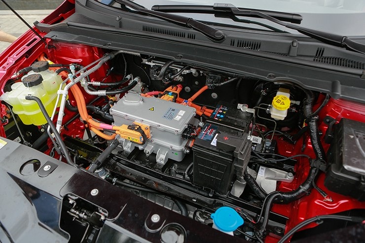 Động cơ và pin trên VinFast VF 5