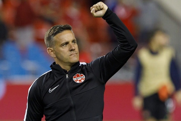 HLV John Herdman được kỳ vọng sẽ mang đến làn gió mới cho bóng đá Indonesia