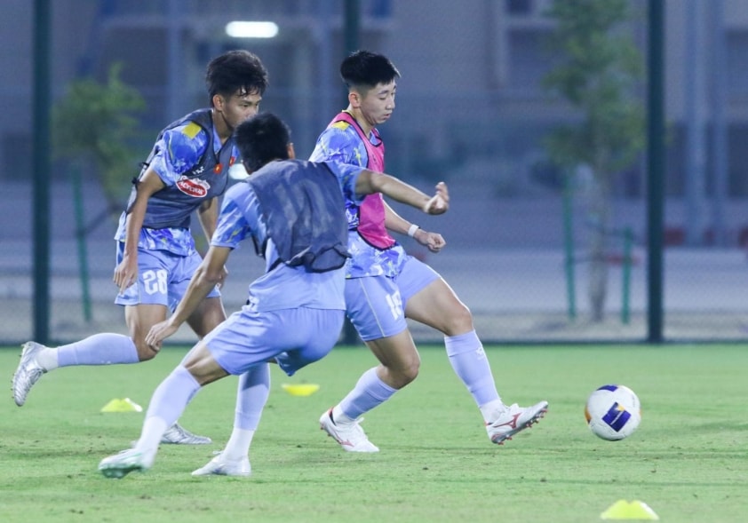 U23 Việt Nam tập luyện tại Saudi Arabia