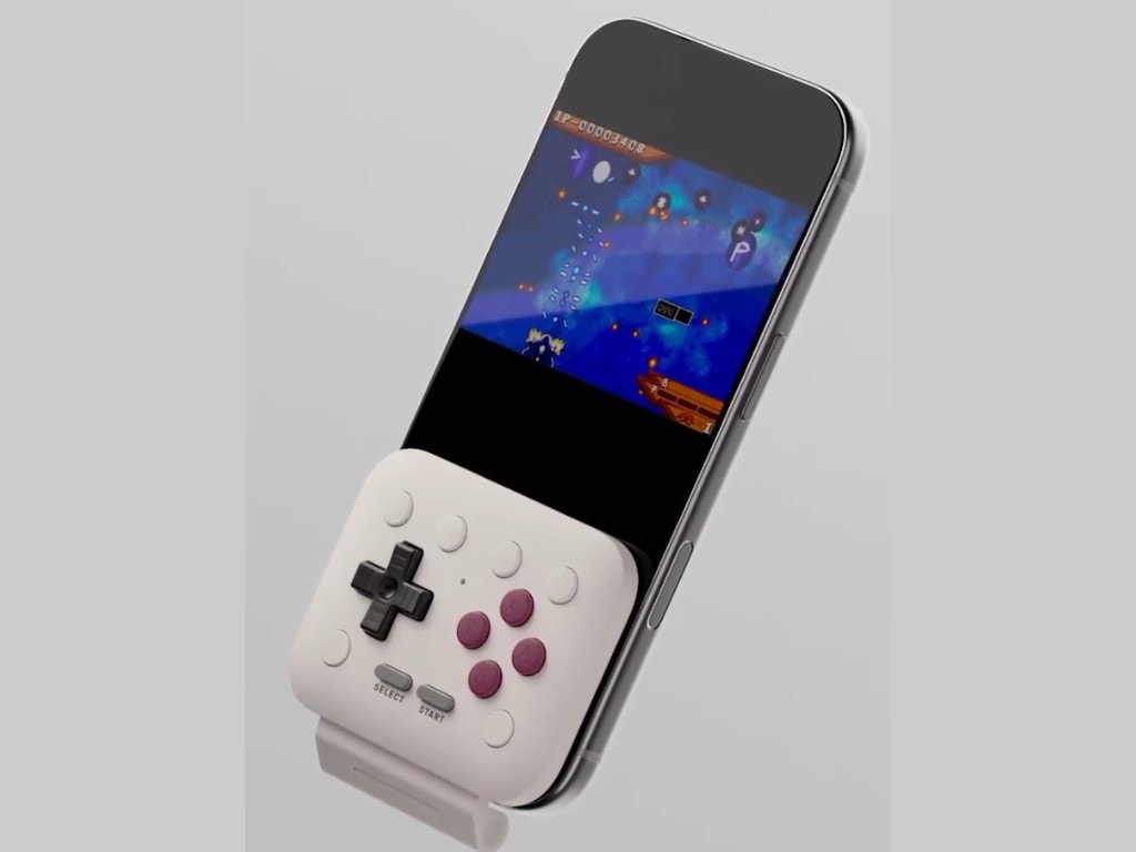 Tay cầm chơi game di động 8BitDo FlipPad sẽ được phát hành vào mùa hè này.