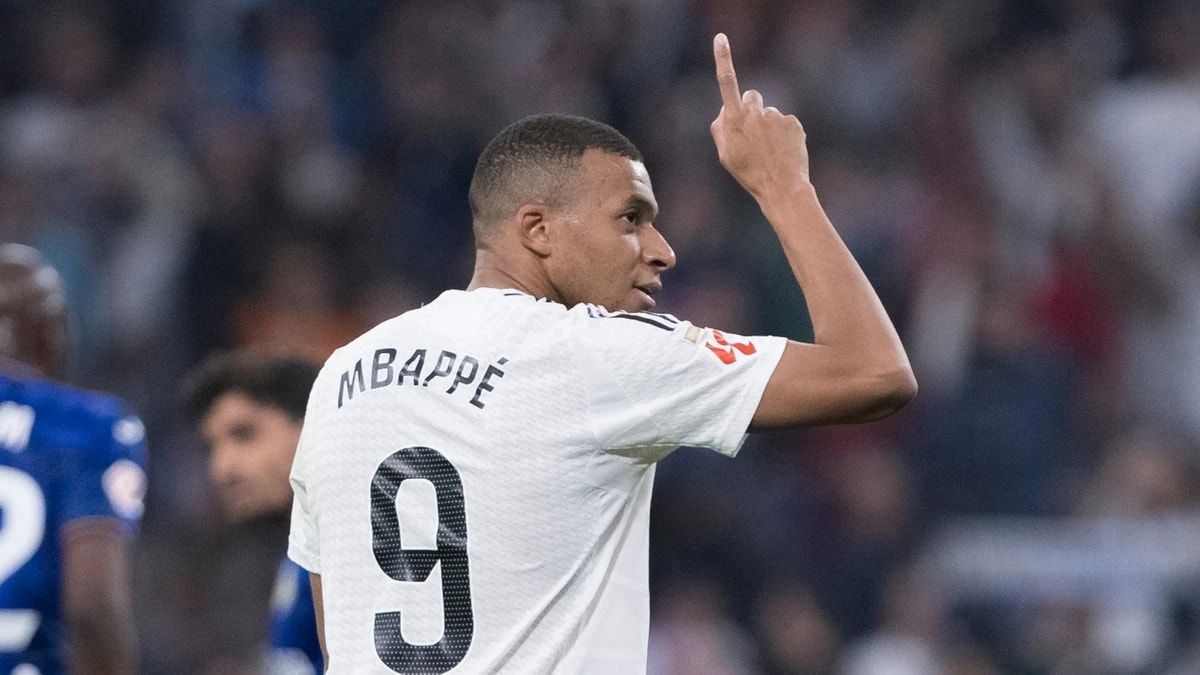 Kylian Mbappe dính chấn thương nặng