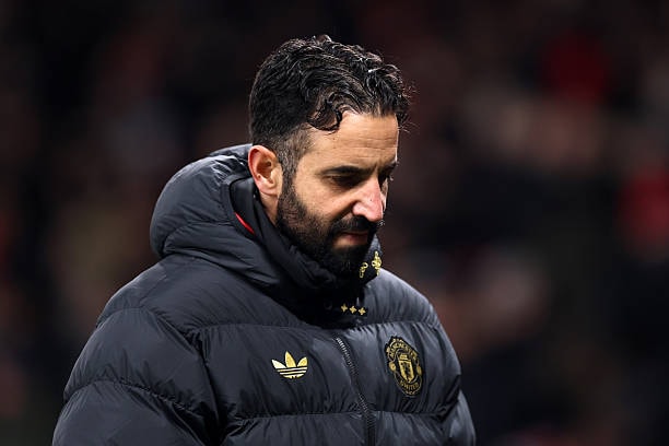 Ruben Amorim rời Man Utd do những mâu thuẫn về quyền hạn chỉ đạo và chuyển nhượng.
