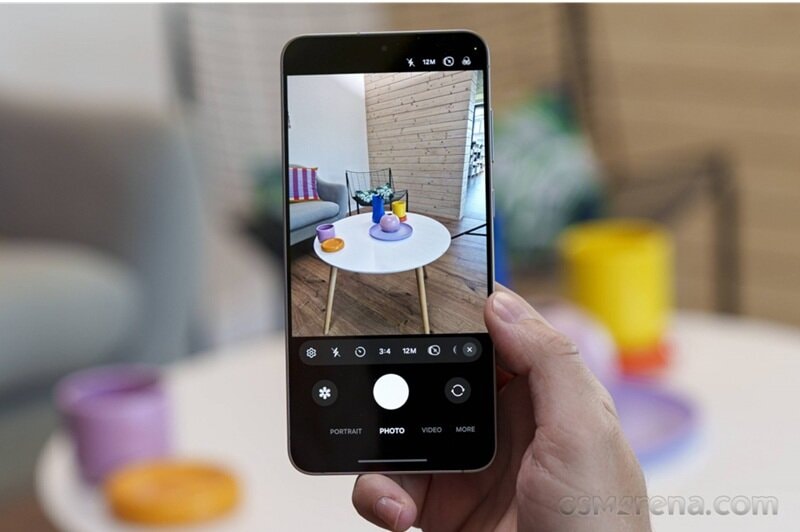 Cụm camera trên Samsung Galaxy S25 FE hỗ trợ chống rung quang học OIS