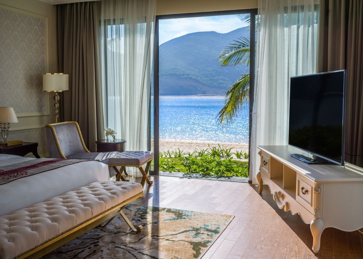 Phòng nghỉ sang trọng với tầm nhìn hướng biển tại Vinpearl Nha Trang