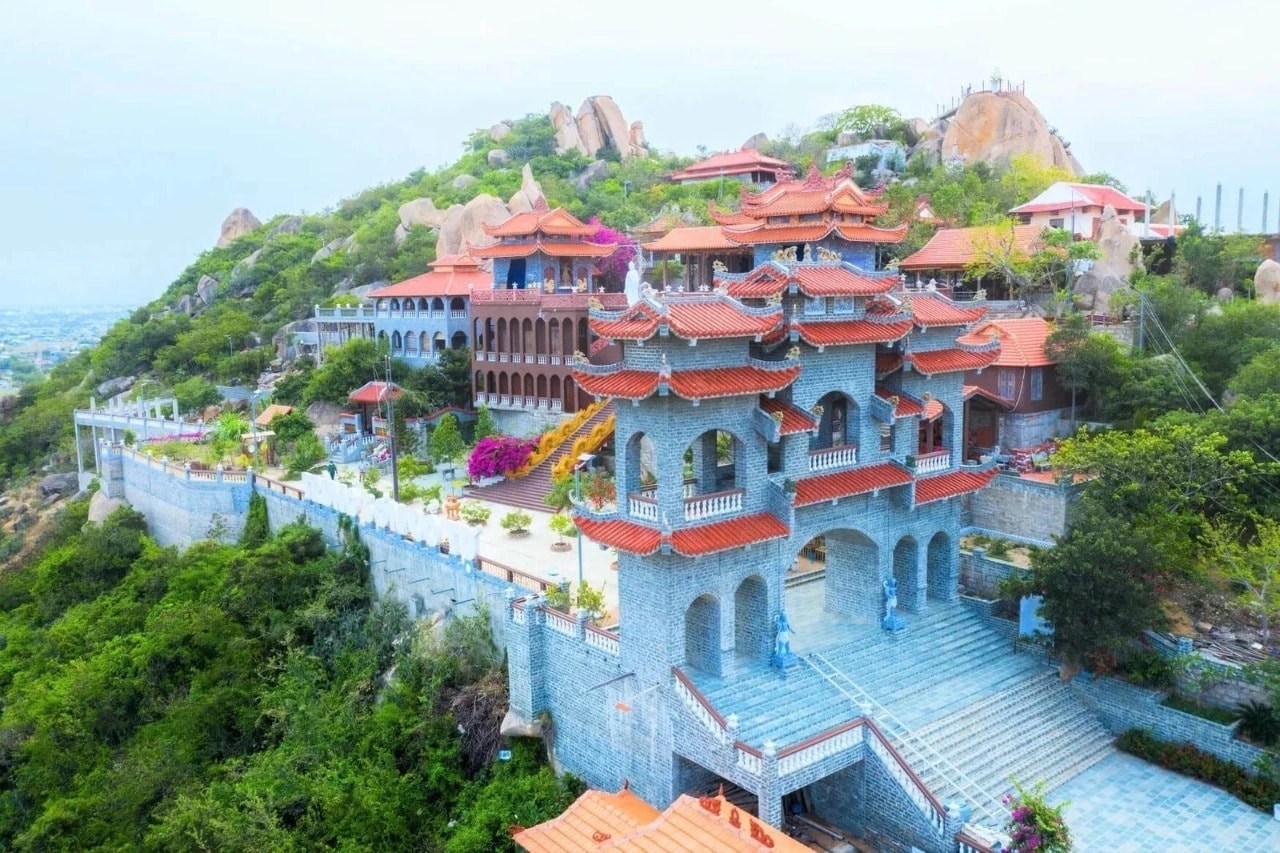 Trùng Sơn Cổ Tự