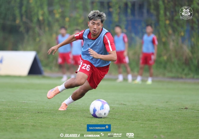 Khoa Ngo trong buổi tập đầu tiên