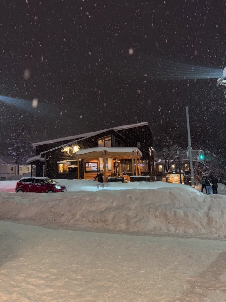 Tuyết rơi dày tại Hokkaido vào mùa đông