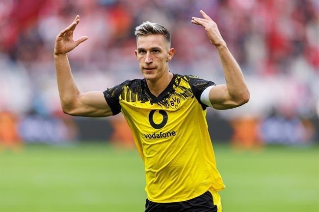 Trung vệ Nico Schlotterbeck trong màu áo Dortmund