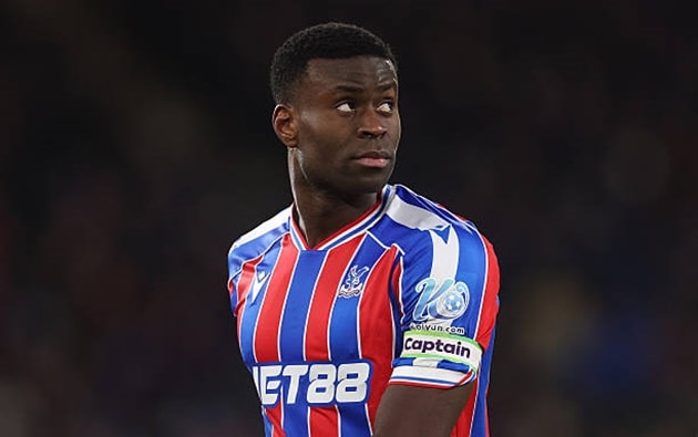 Marc Guehi lọt vào tầm ngắm của Arsenal.