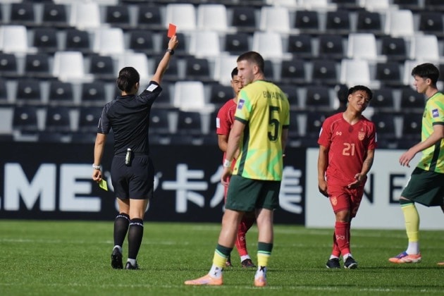 Thẻ đỏ tai hại khiến U23 Thái Lan thua ngược ngày ra quân VCK U23 châu Á.