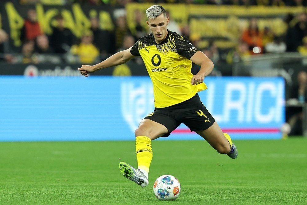 Nico Schlotterbeck lọt vào tầm ngắm của Real Madrid