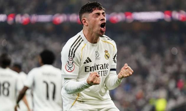Federico Valverde ăn mừng bàn thắng mở tỷ số cho Real Madrid trước Atletico Madrid.
