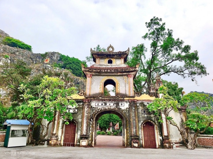 Toàn cảnh động Kính Chủ trong quần thể di sản UNESCO