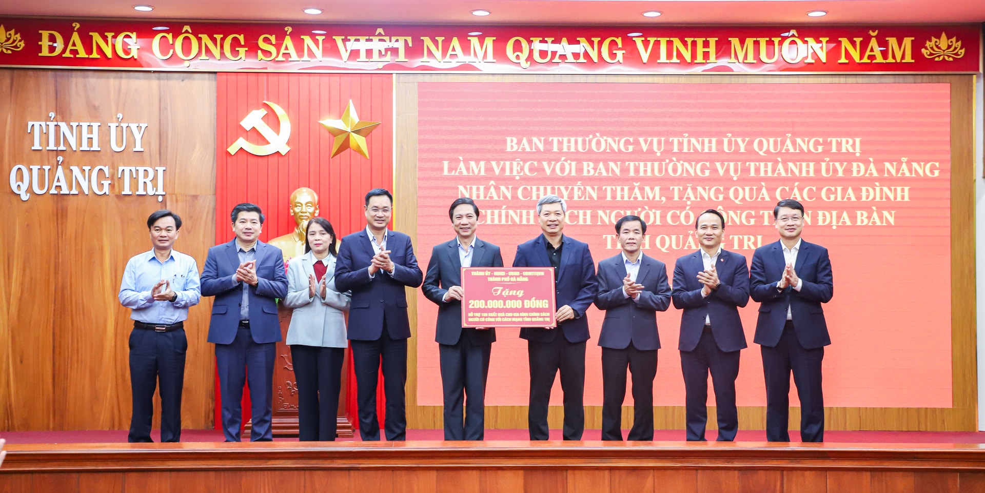 200 trieu