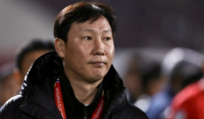 HLV Kim Sang-sik để lại dấu ấn chiến thuật đậm nét