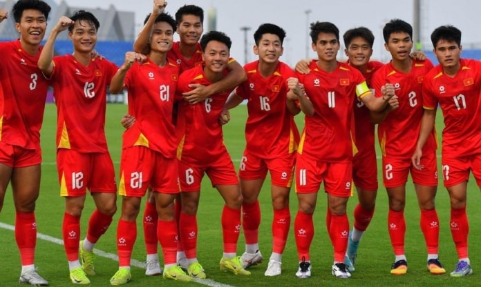 HLV Kim Sang-sik đang để lại dấu ấn đậm nét cùng U23 Việt Nam