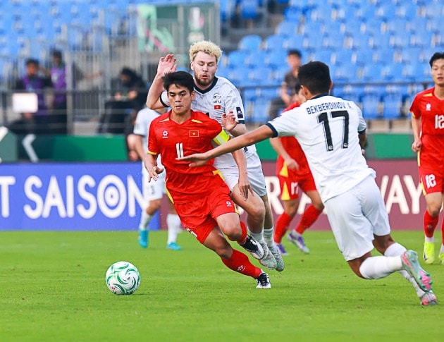 Báo Indonesia cho rằng U23 Việt Nam thắng nhờ may mắn.