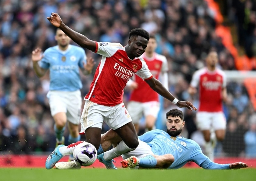 Bukayo Saka gia hạn hợp đồng dài hạn với Arsenal đến năm 2031