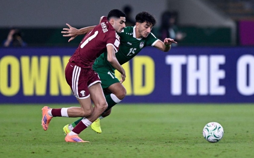 Trận đấu giữa U23 Syria và U23 Qatar diễn ra vô cùng căng thẳng với nhiều pha tranh chấp bóng quyết liệt