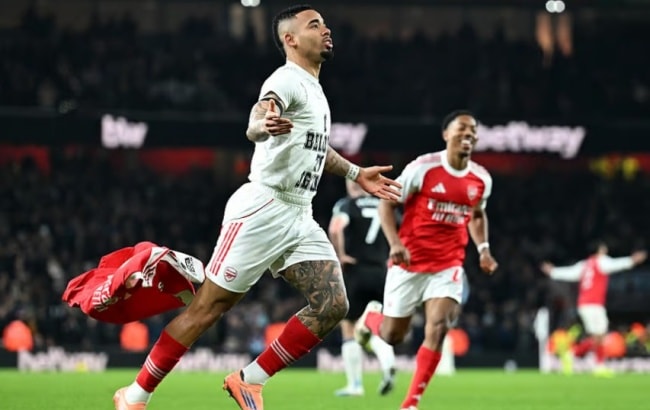 Tiền đạo Gabriel Jesus trong màu áo Arsenal