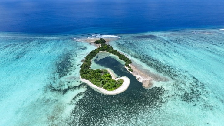 Những hòn đảo nhỏ rất đẹp tại New Guinea. Ảnh: NVCC