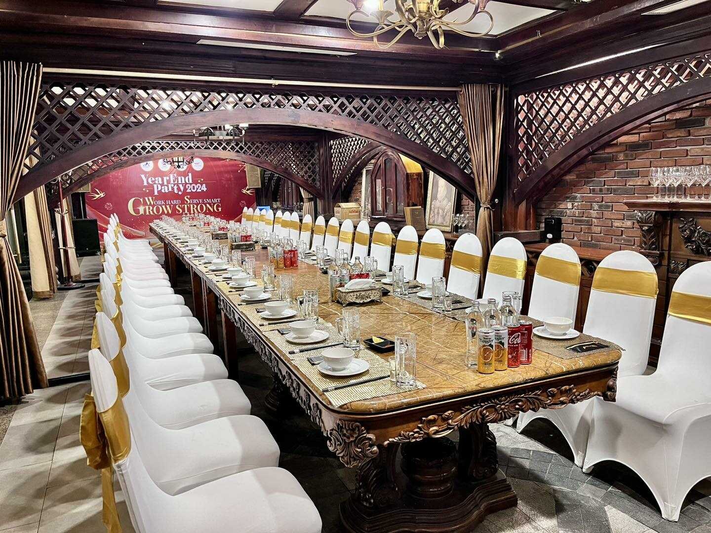 Phòng VIP riêng tư tại Hầm De Paris