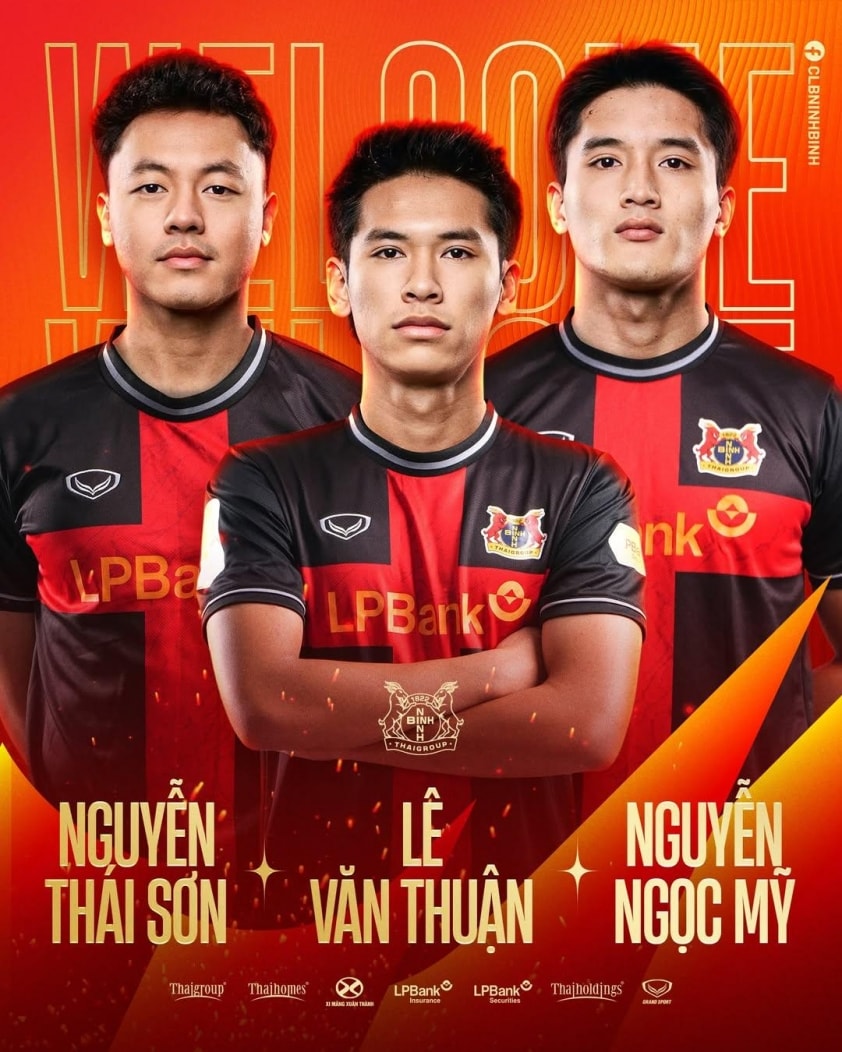 Thái Sơn, Văn Thuận và Ngọc Mỹ chính thức gia nhập CLB Ninh Bình