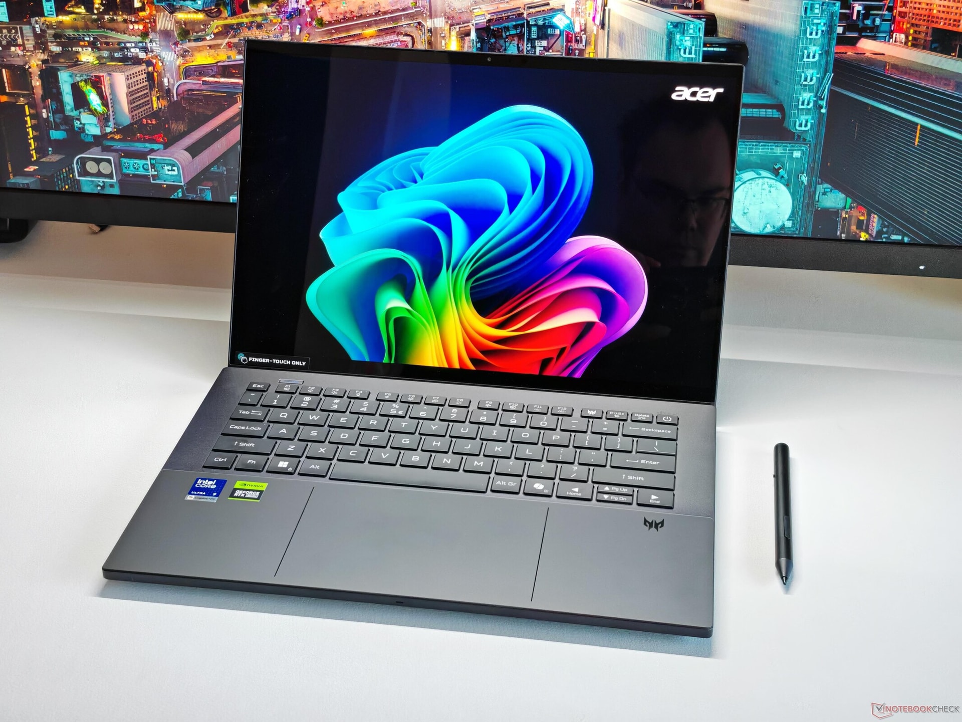 Acer Predator Triton AI 14 (image source: Notebookcheck)