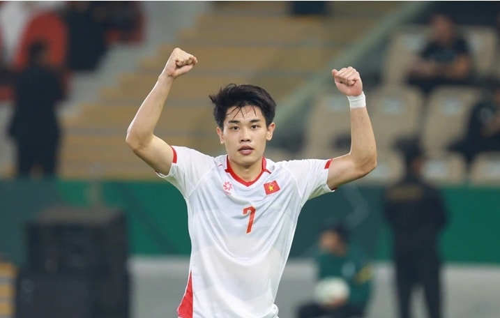 Đình Bắc và các đồng đội ăn mừng chiến tích lịch sử tại VCK U23 châu Á 2026.