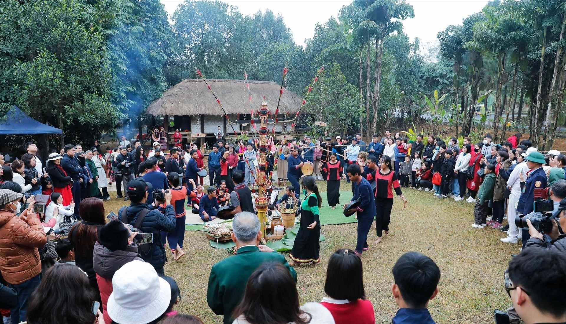 Lễ hội truyền thống của người Raglai