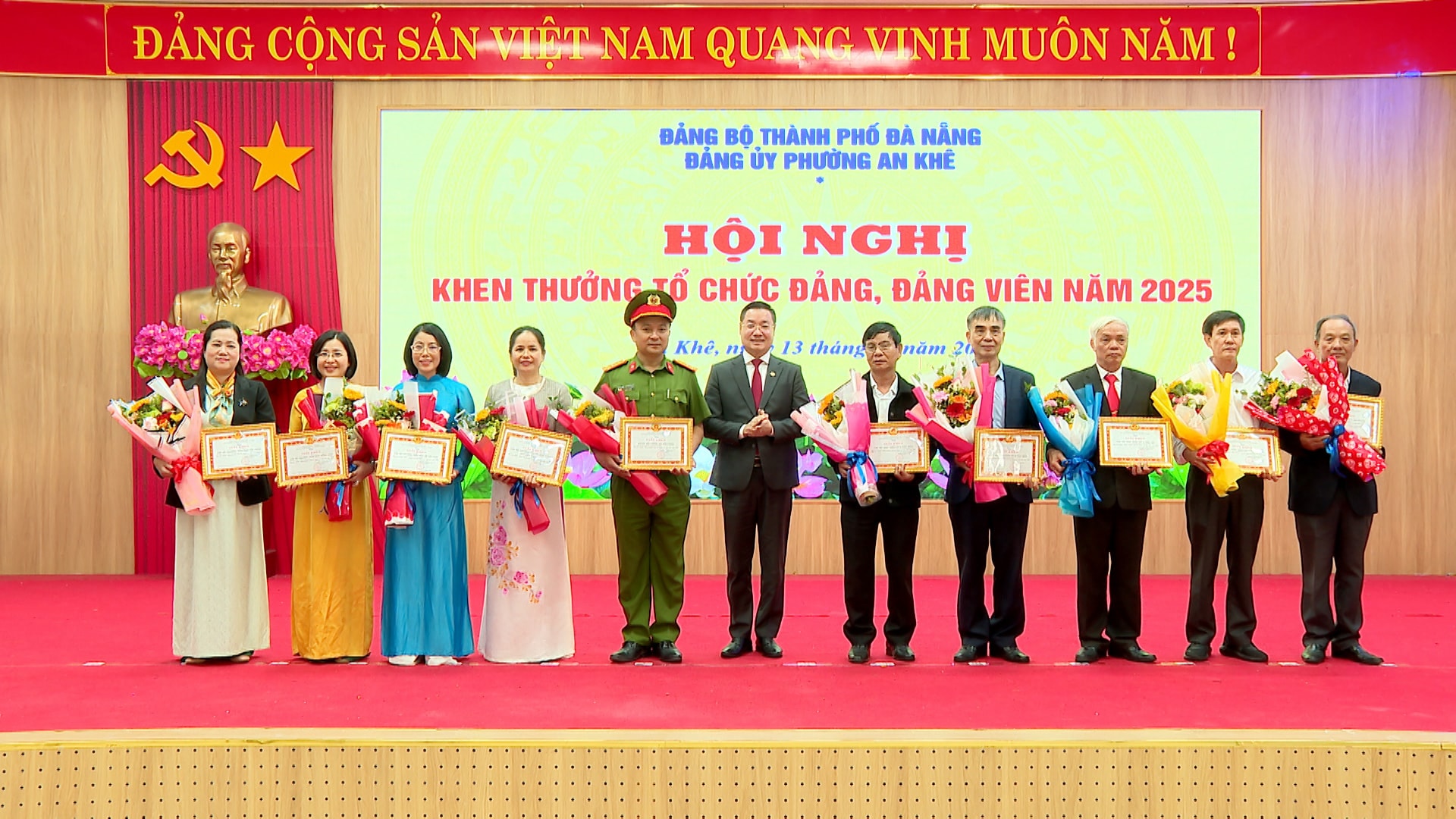 khen thuong 