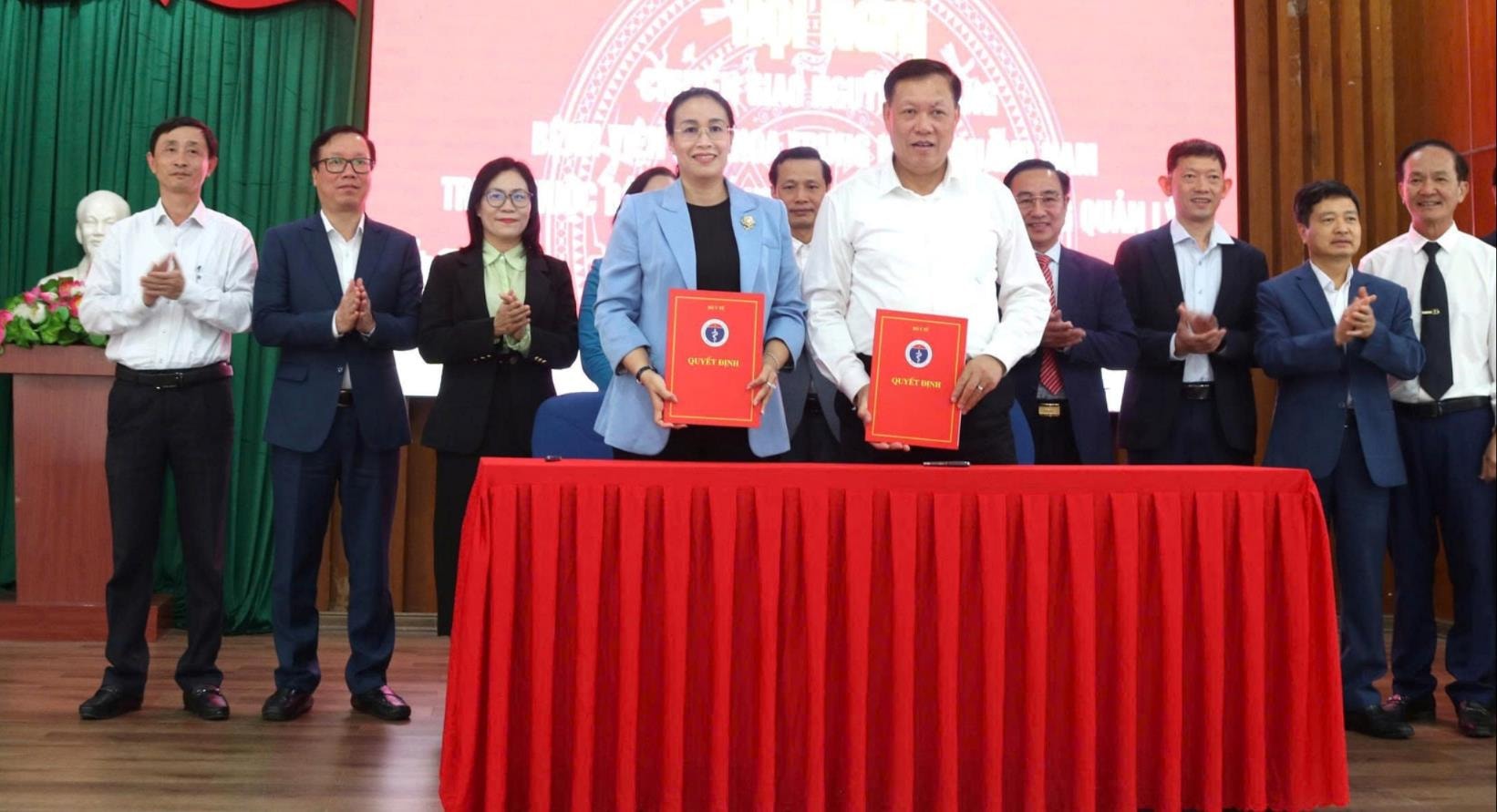 Thành phố Đà Nẵng chính thức tiếp nhận quản lý Bệnh viện Đa khoa Trung ương Quảng Nam. Ảnh: HOÀNG LIÊN
