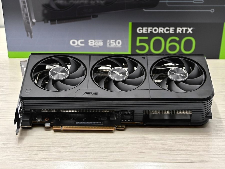 The RTX 5060. (Image Source: Sebastian Badev via Notebookcheck)