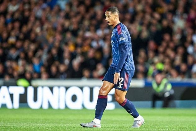 Trung vệ William Saliba bỏ ngỏ khả năng ra sân trong trận gặp Chelsea vì chấn thương mắt cá chân.