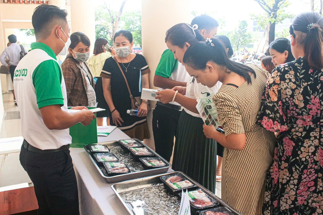 Công ty Cổ phần Peco Food (phường Hòa Xuân) là một trong những đơn vị đầu tiên tại Đà Nẵng tham gia hệ thống truy xuất nguồn gốc thực phẩm. Ảnh: K.H