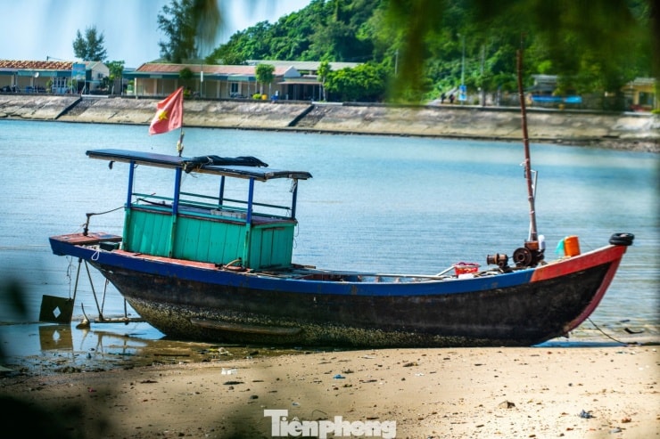 Người dân Thanh Lân bắt đầu làm du lịch với các hoạt động trải nghiệm ngắm bình minh, hoàng hôn, lặn ngắm san hô.
